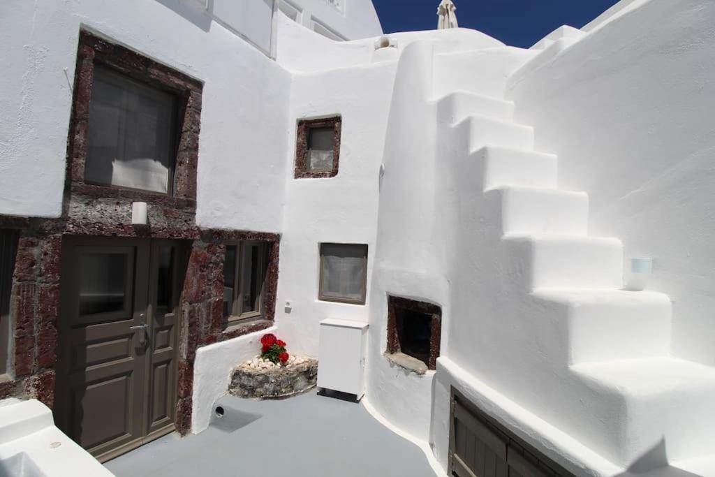 Astrea Suites "Ostria Cave Villa-Outdoor Jacuzzi" Oia  Luaran gambar